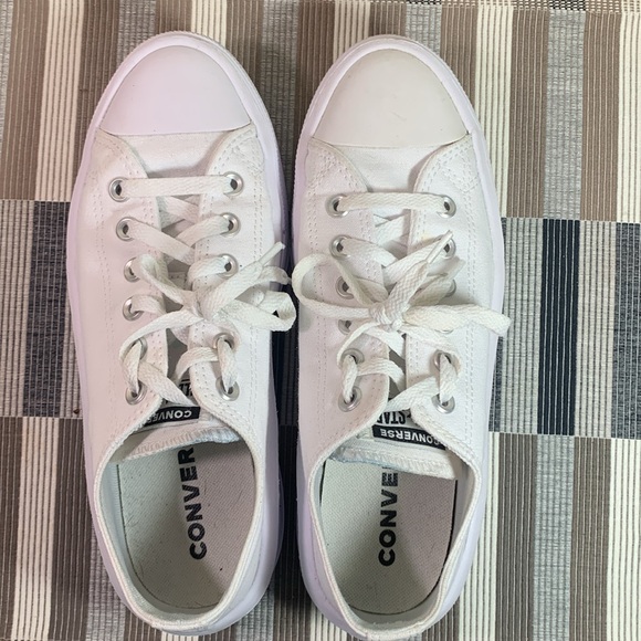 Women’s Chuck Taylor Move All Star Converse Platform Sneakers, White, size 9 - Picture 4 of 13